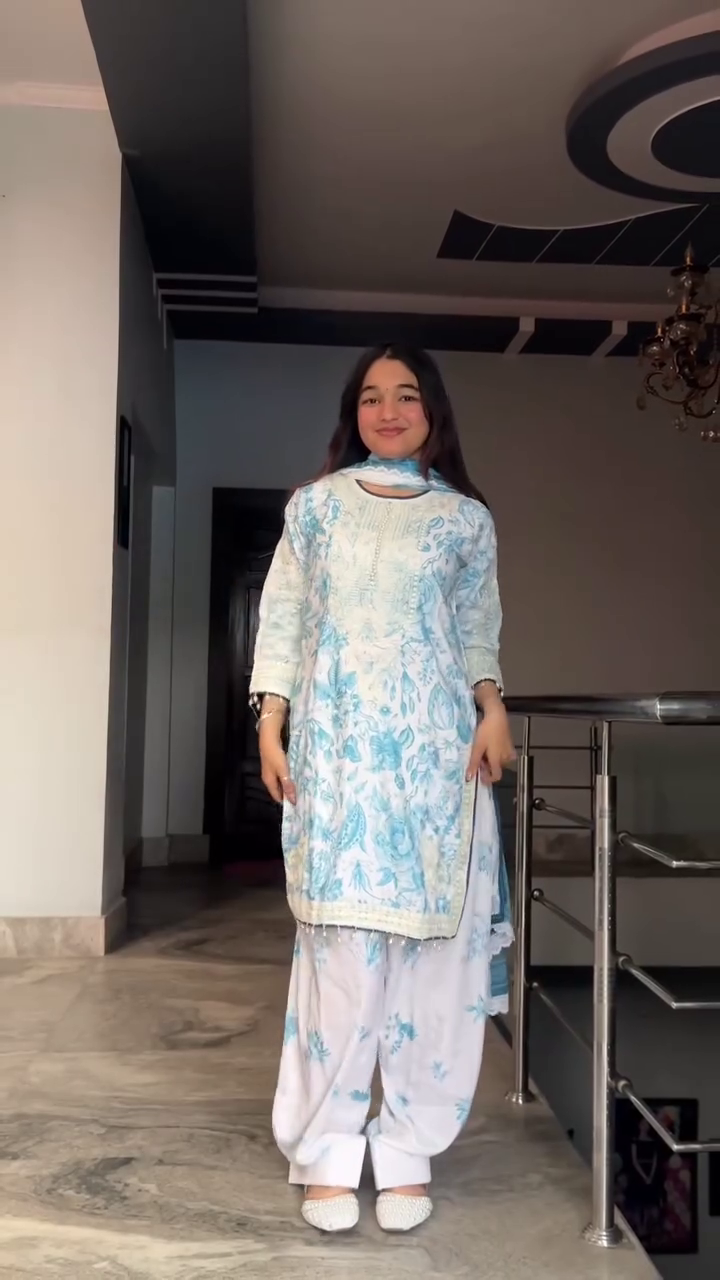 Elegant White Floral Suit with Pink Dupatta - Image 9